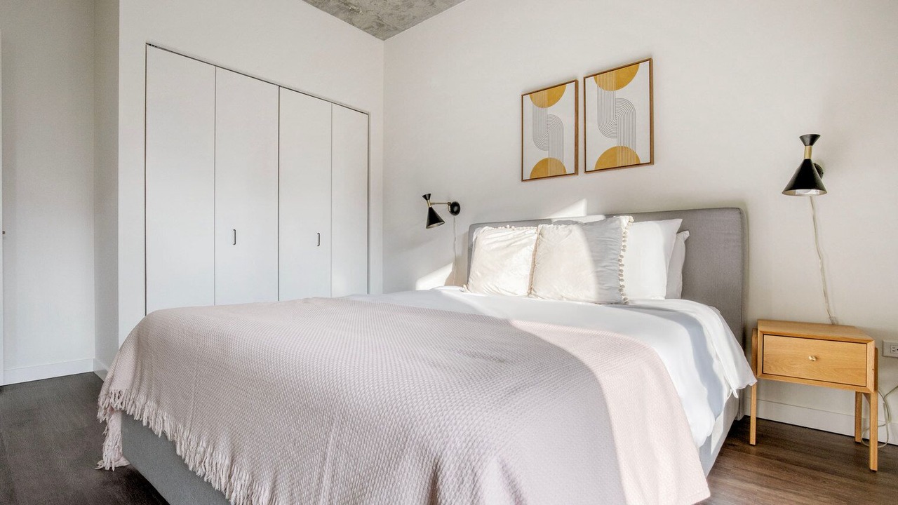 Photo of Bedroom in River North
