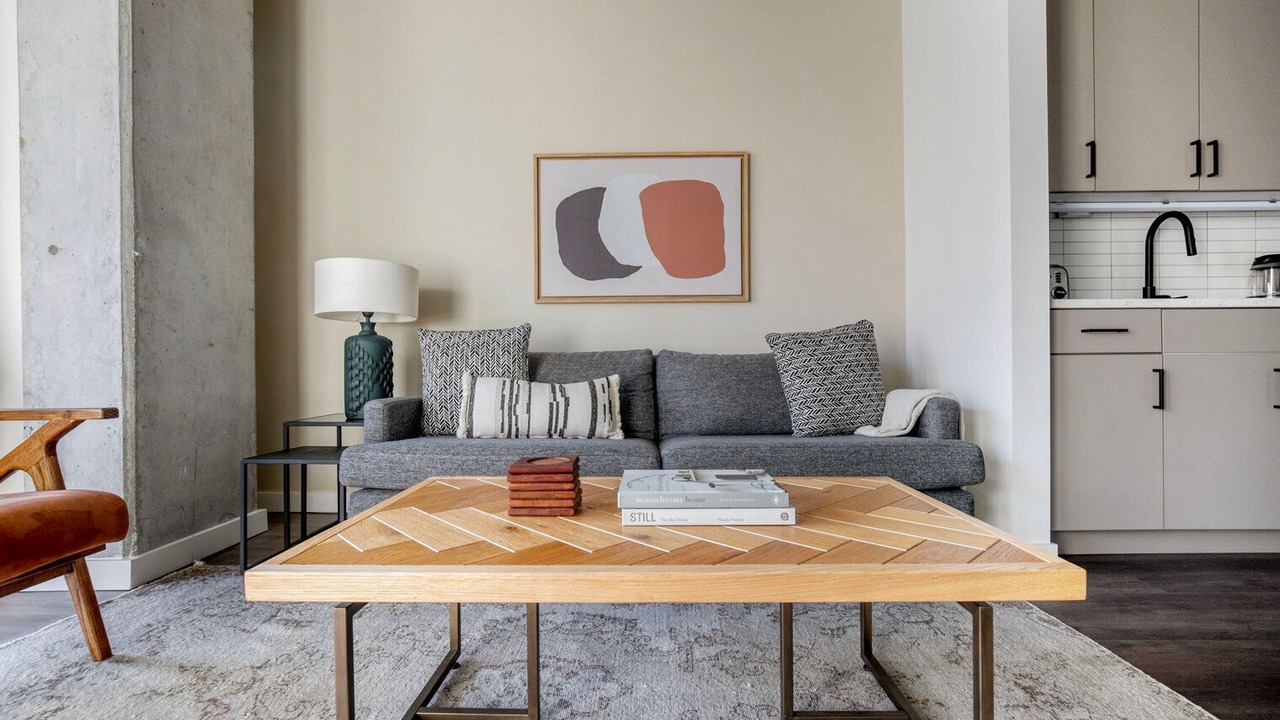 Photo of Livingroom in River North