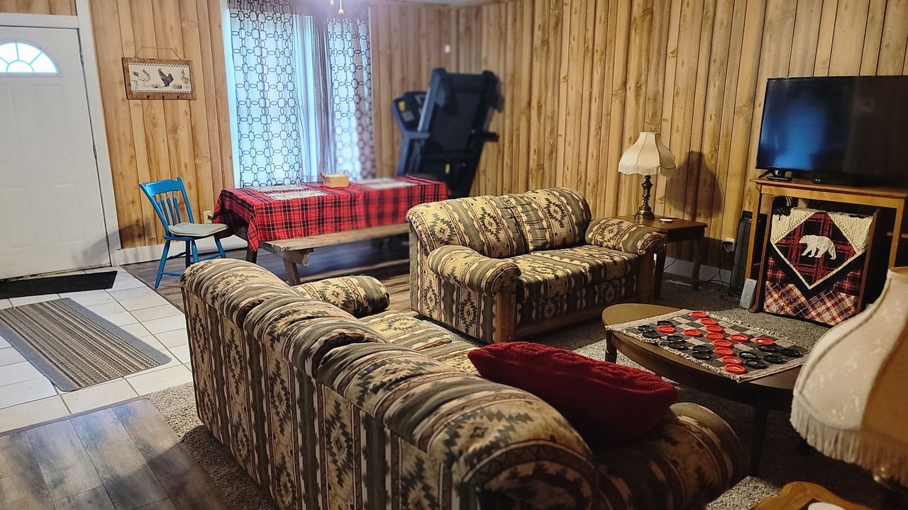 Photo of Livingroom in Johnston City