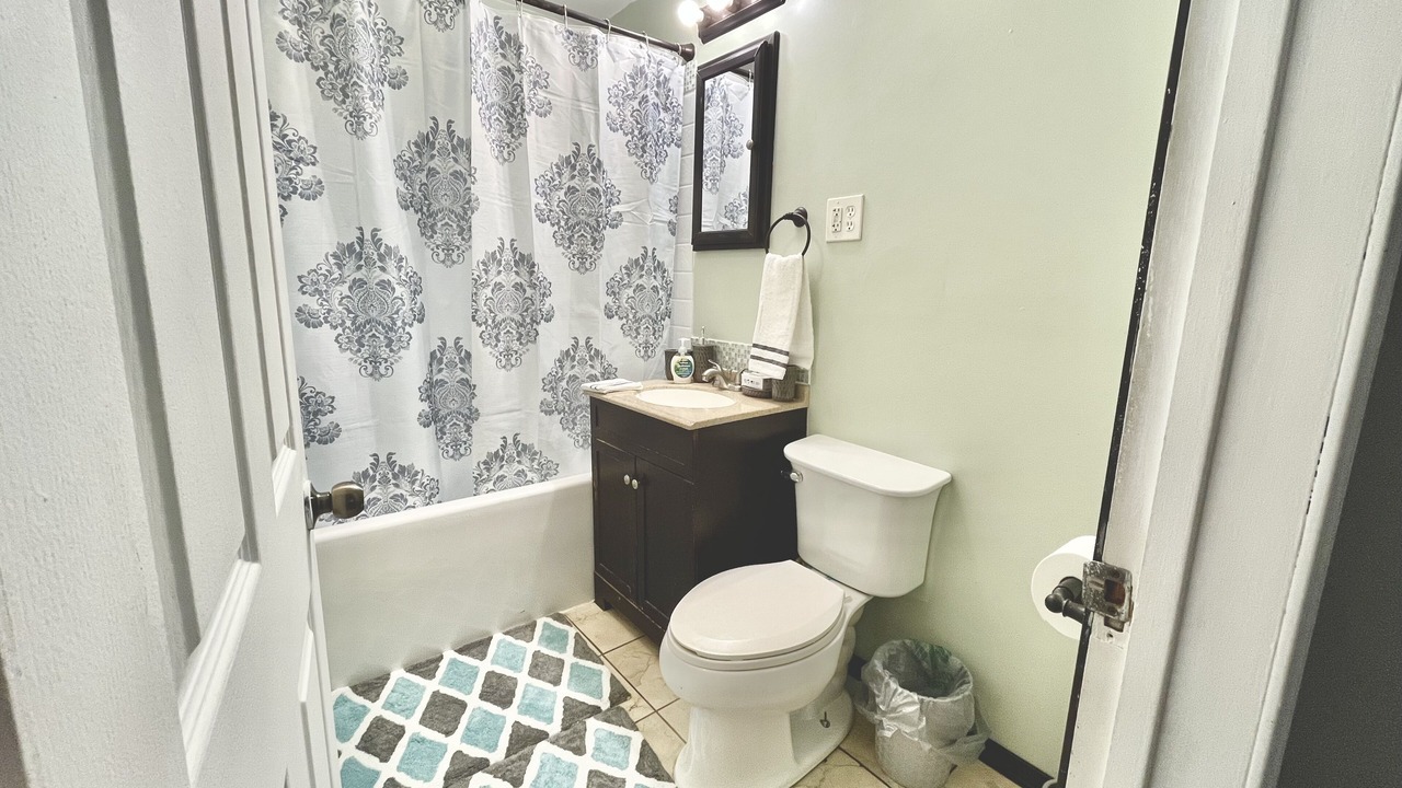 Photo of Bathroom in Waukegan
