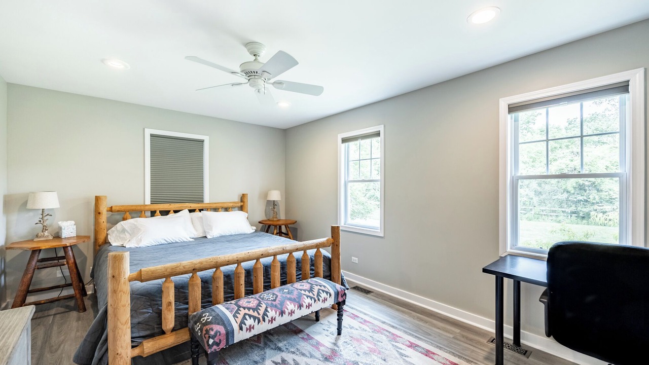 Photo of Bedroom in Hoffman Estates