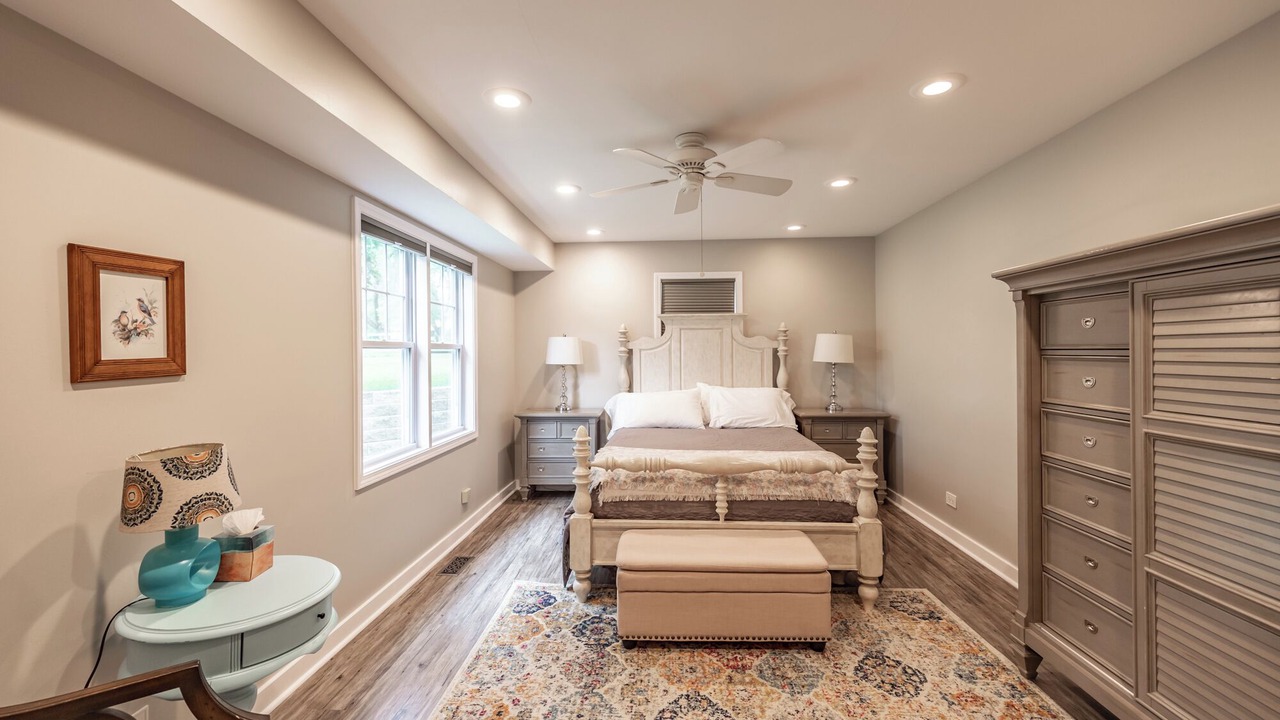 Photo of Bedroom in Hoffman Estates