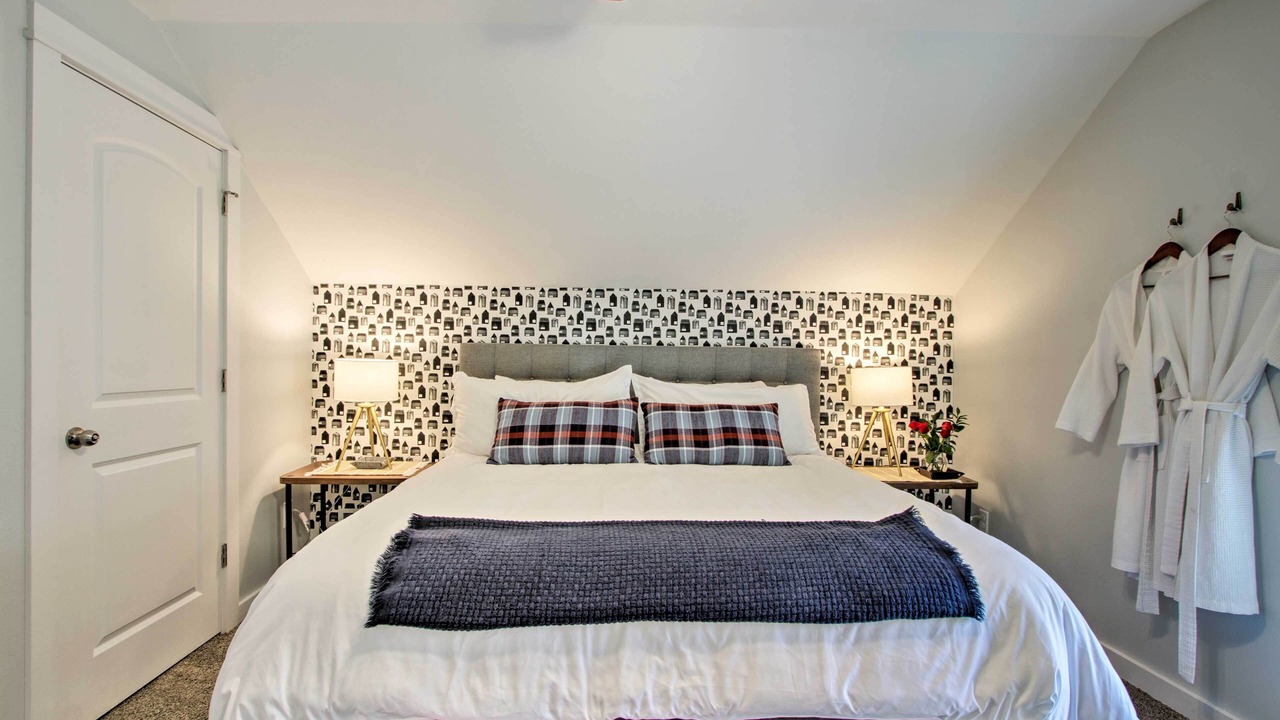 Photo of Bedroom in Galena