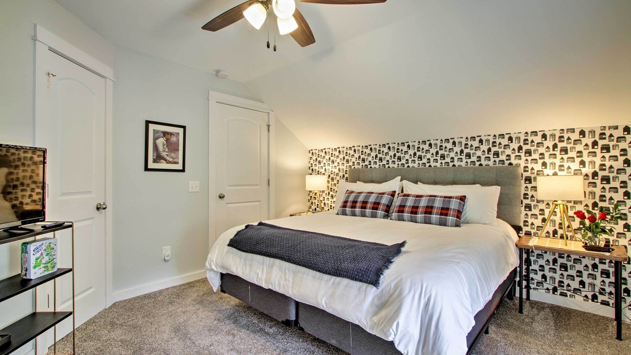 Photo of Bedroom in Galena