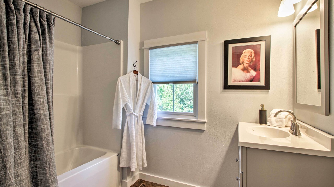 Photo of Bathroom in Galena