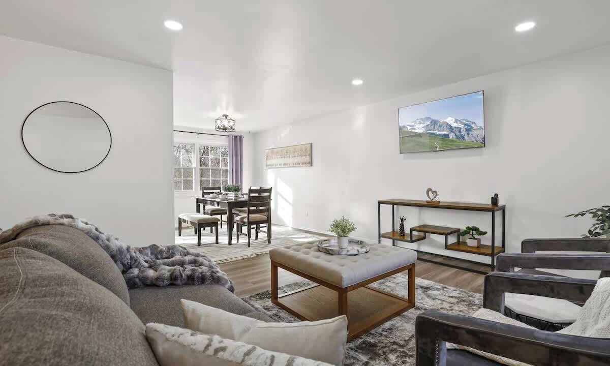 Photo of Livingroom in Forestview