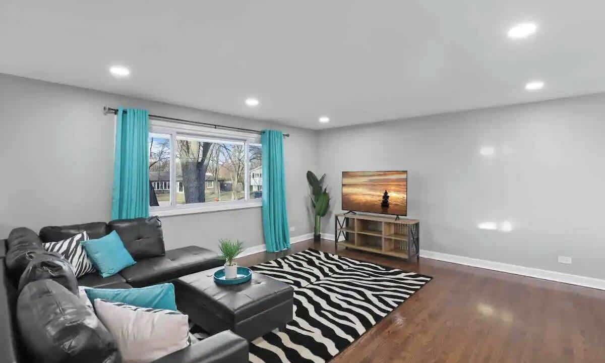 Photo of Livingroom in Fox Valley
