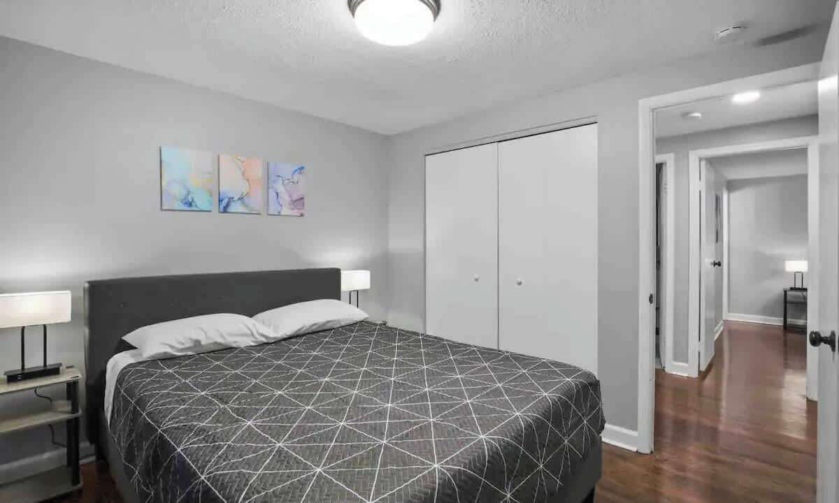 Photo of Bedroom in Fox Valley