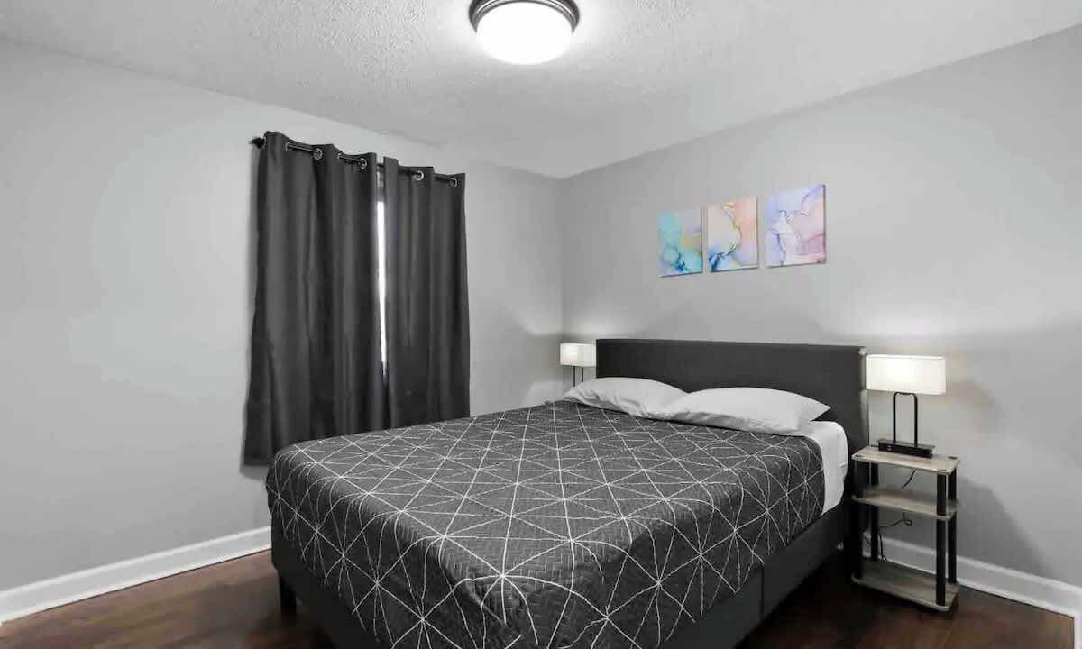 Photo of Bedroom in Fox Valley