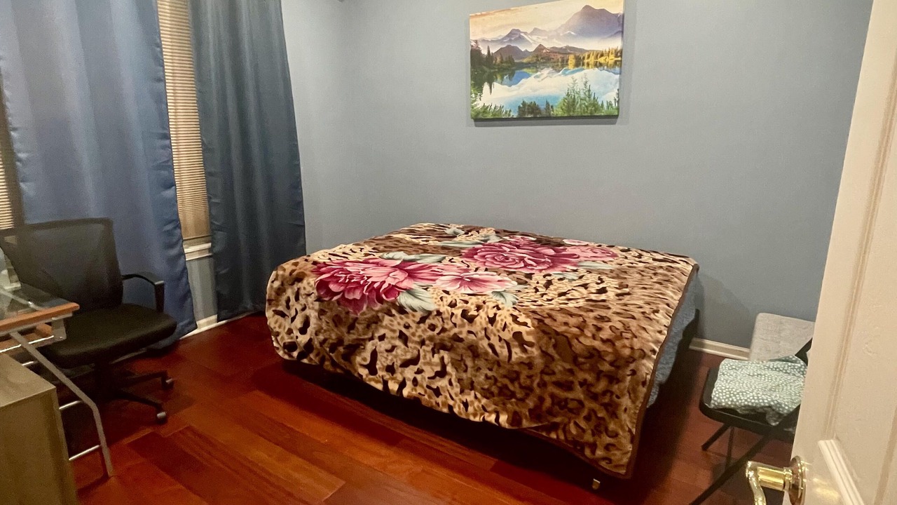Photo of Bedroom in Gurnee