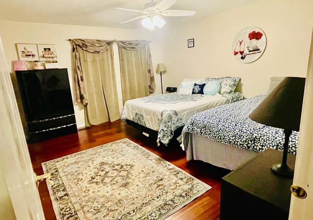 Photo of Bedroom in Gurnee