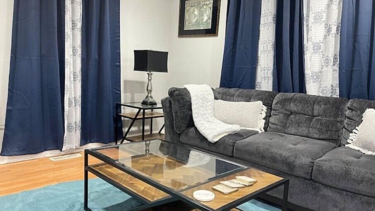 Photo of Livingroom in Richton Park