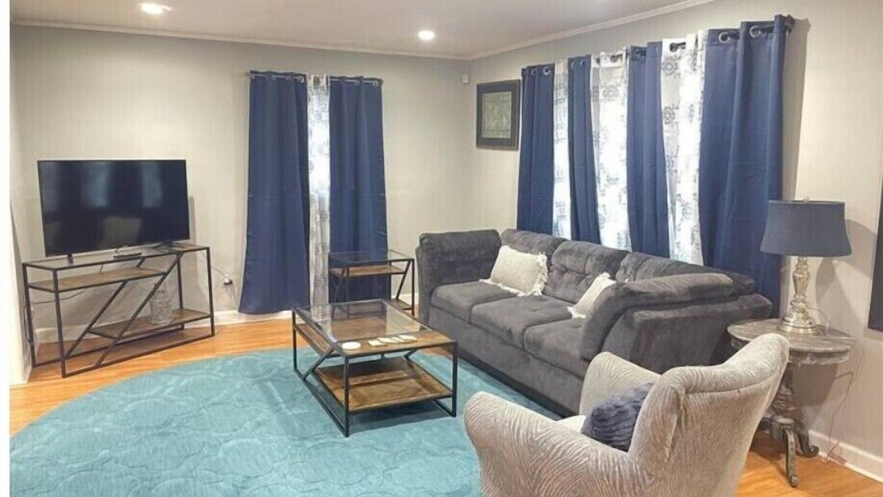 Photo of Livingroom in Richton Park