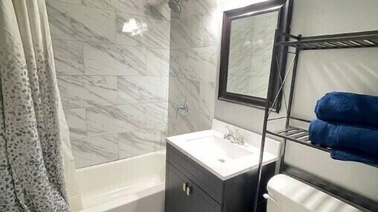 Photo of Bathroom in Richton Park