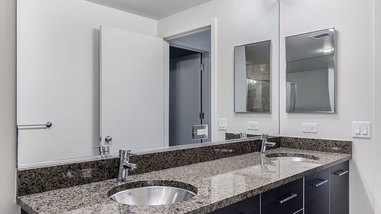 Photo of Bathroom in River West