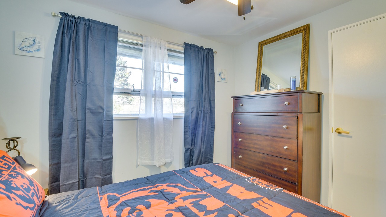 Photo of Bedroom in Country Club Hills