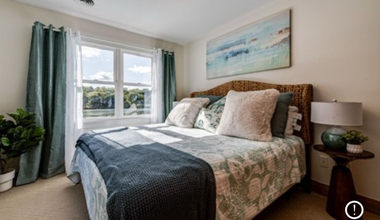 Photo of Bedroom in Algonquin