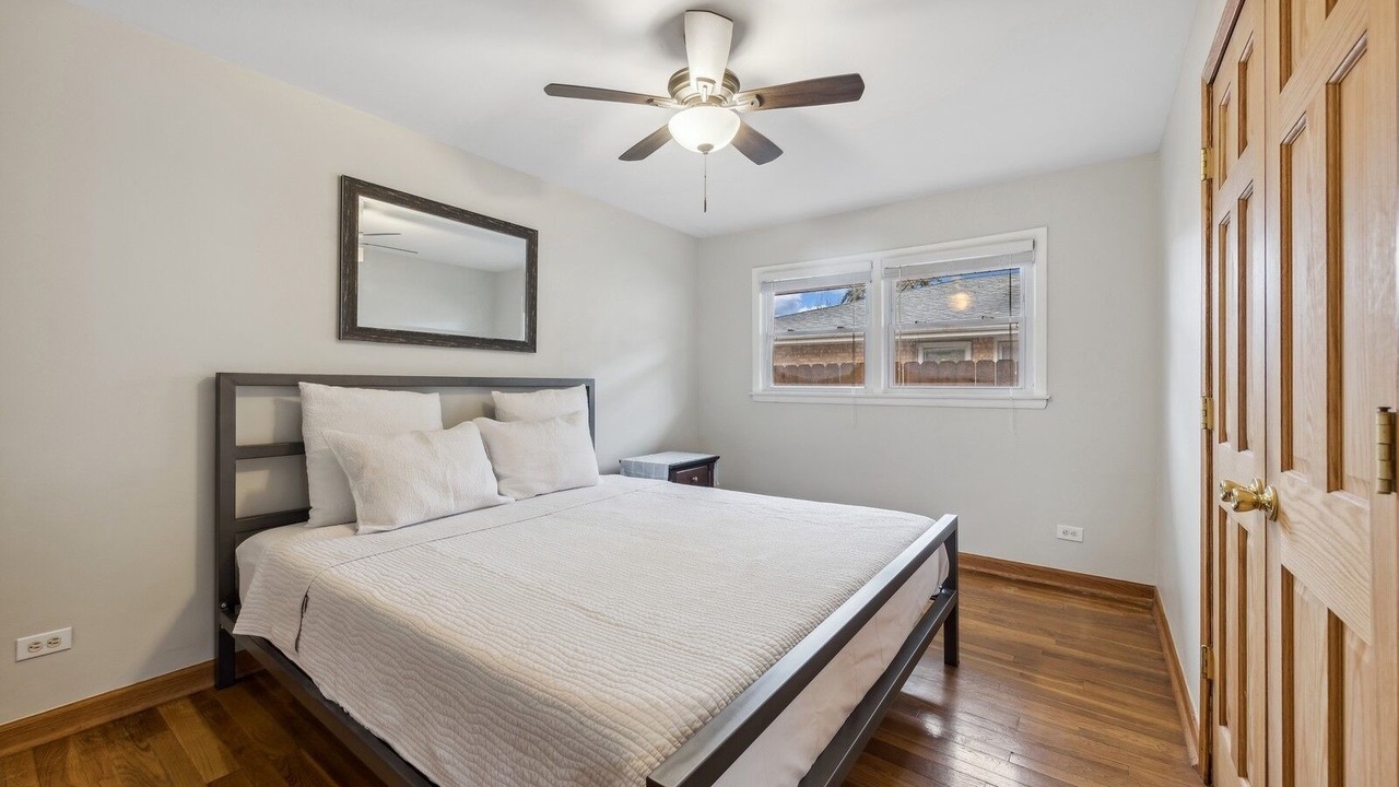 Photo of Bedroom in Oak Lawn