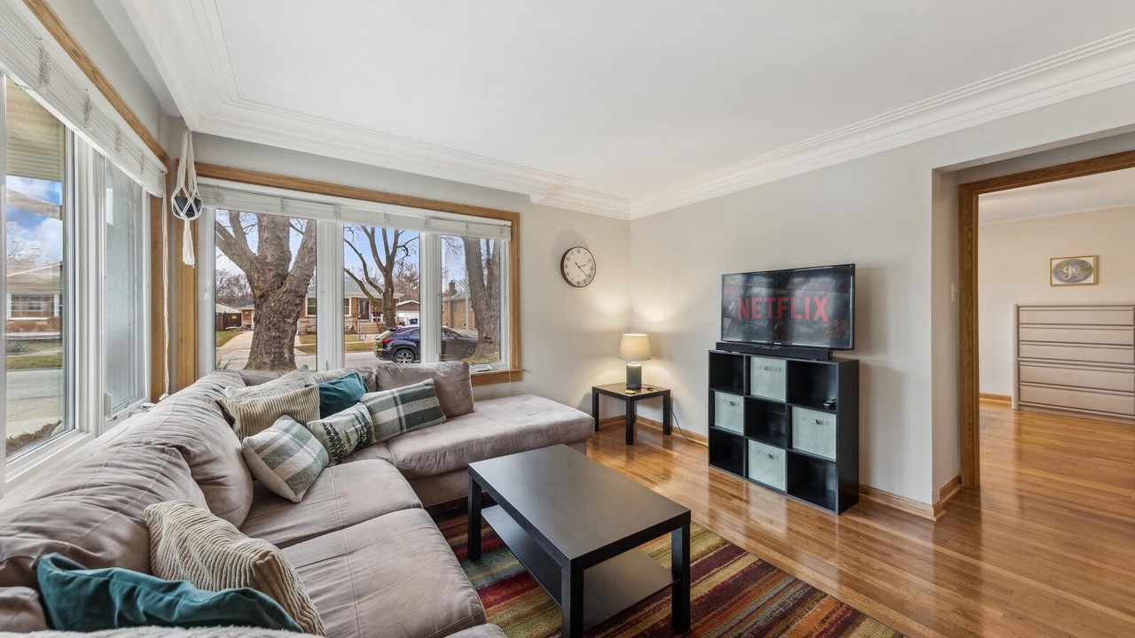 Photo of Livingroom in Oak Lawn