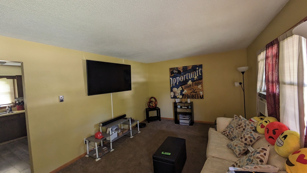 Photo of Livingroom in Mattoon