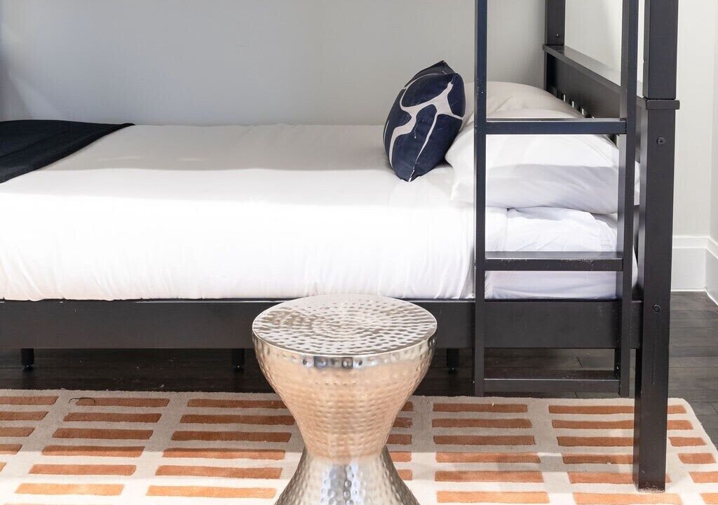Photo of Bedroom in Rush and Division