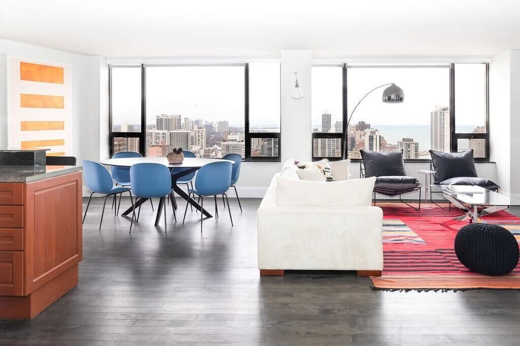 Photo of Livingroom in Rush and Division