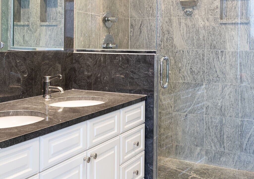 Photo of Bathroom in Rush and Division