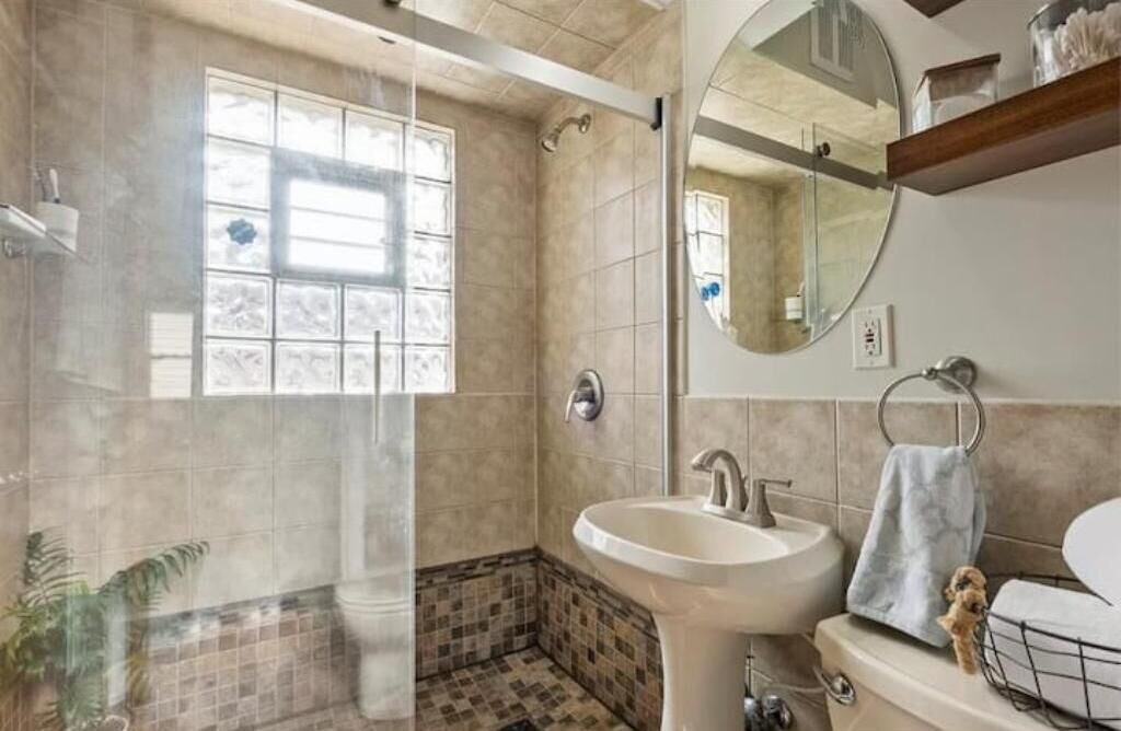 Photo of Bathroom in Chicago Lawn