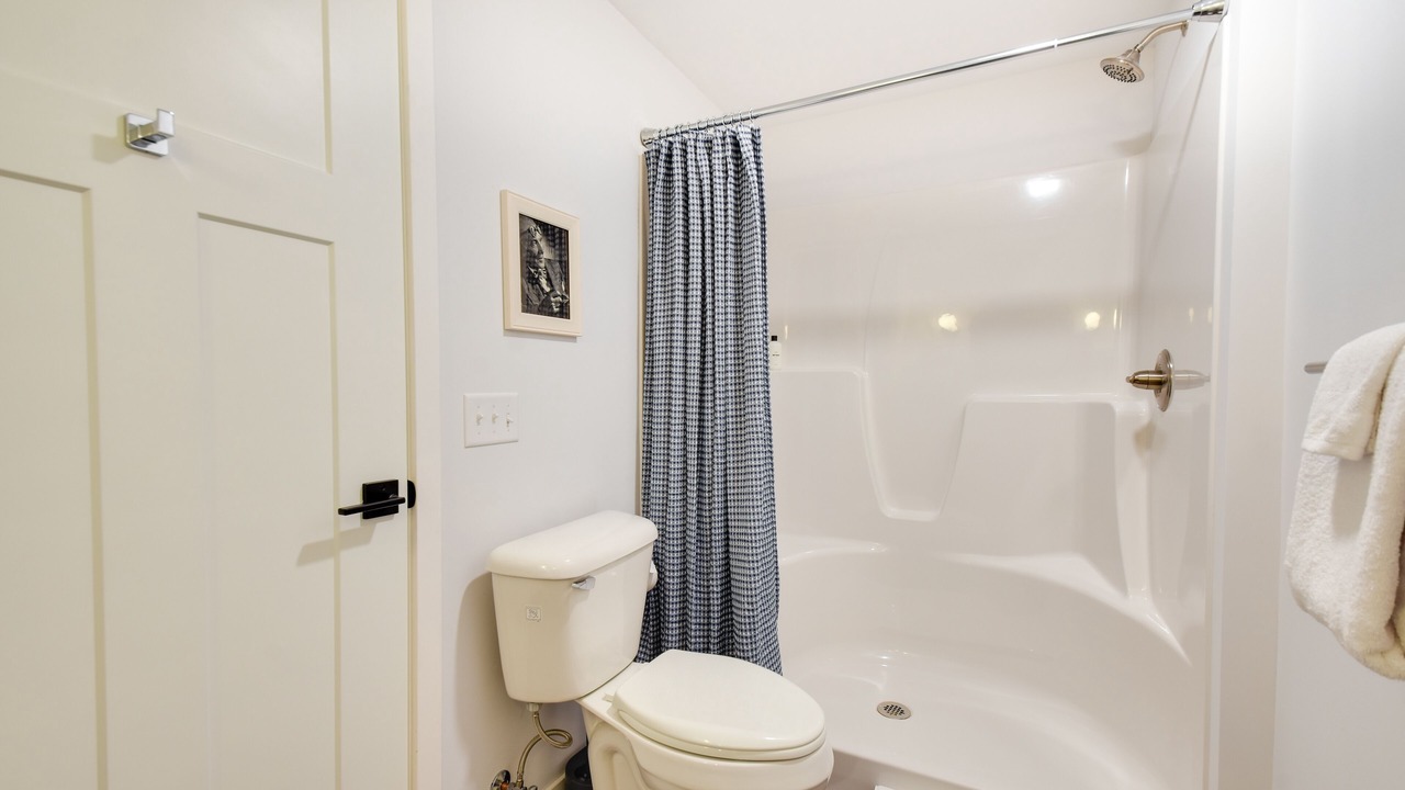 Photo of Bathroom in The Galena Territory