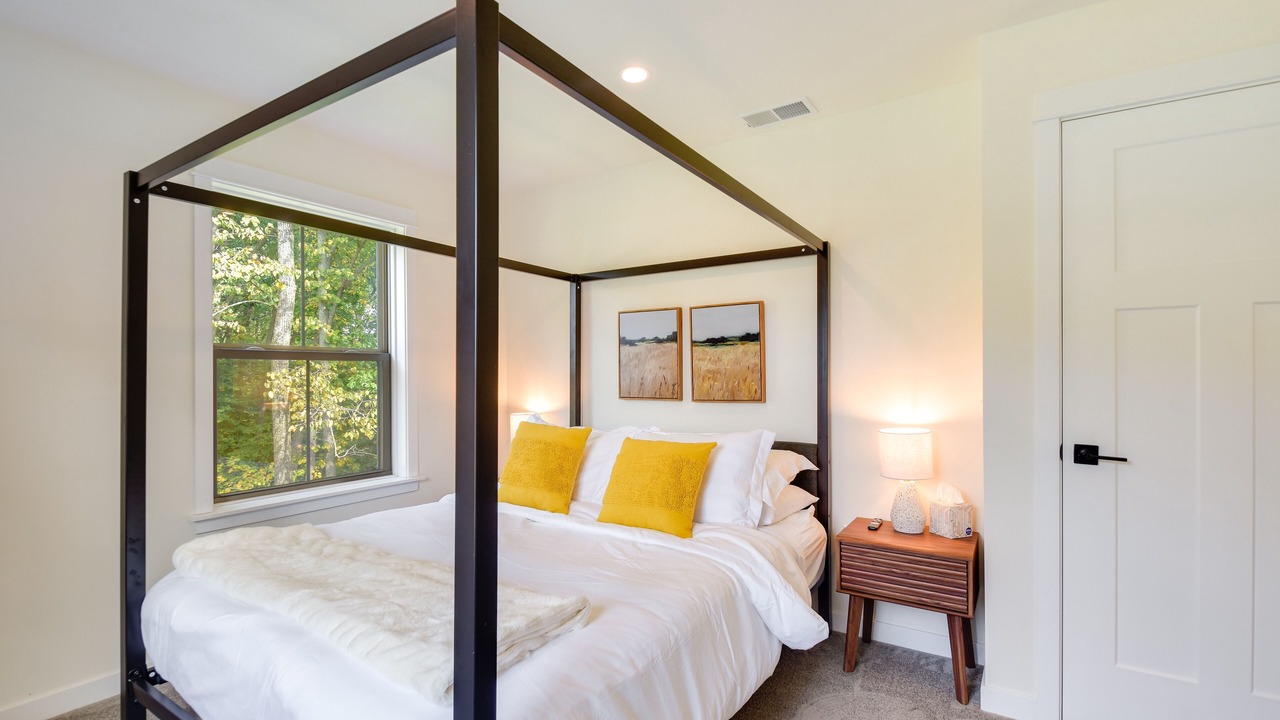 Photo of Bedroom in The Galena Territory
