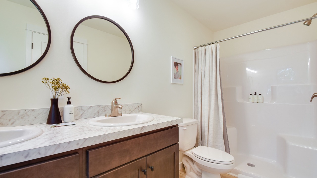 Photo of Bathroom in The Galena Territory