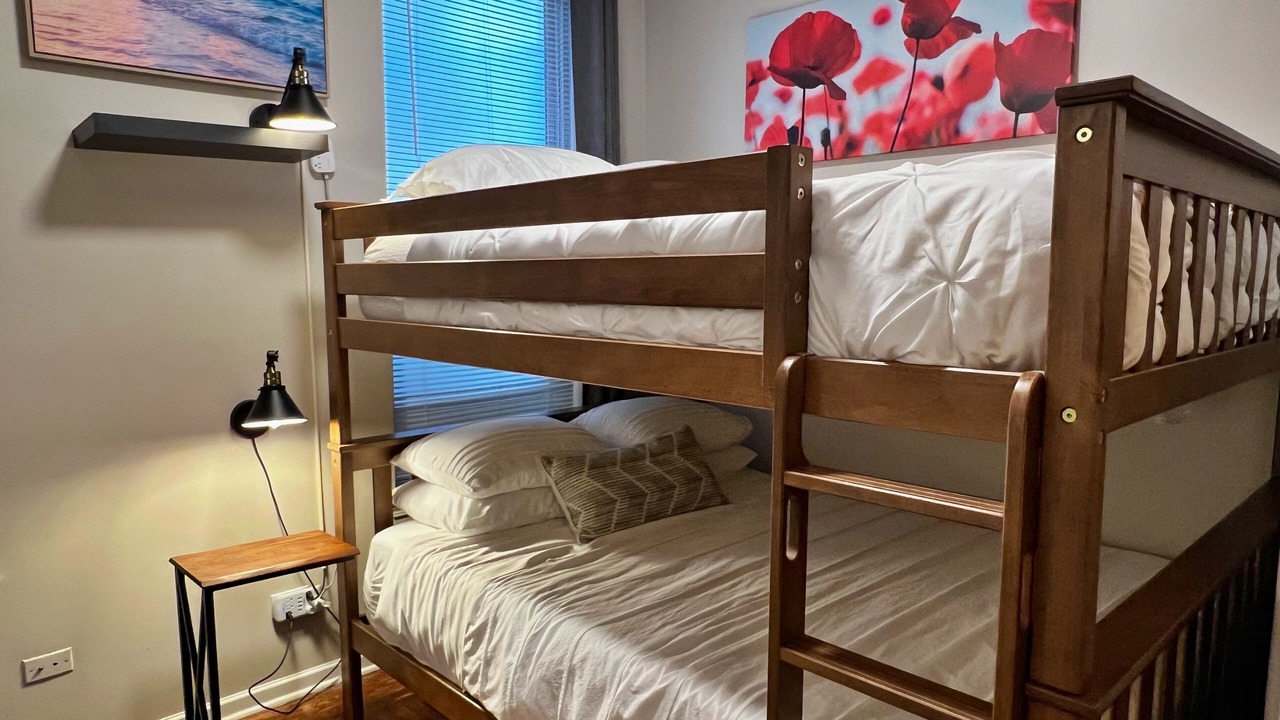 Photo of Bedroom in Near West Side