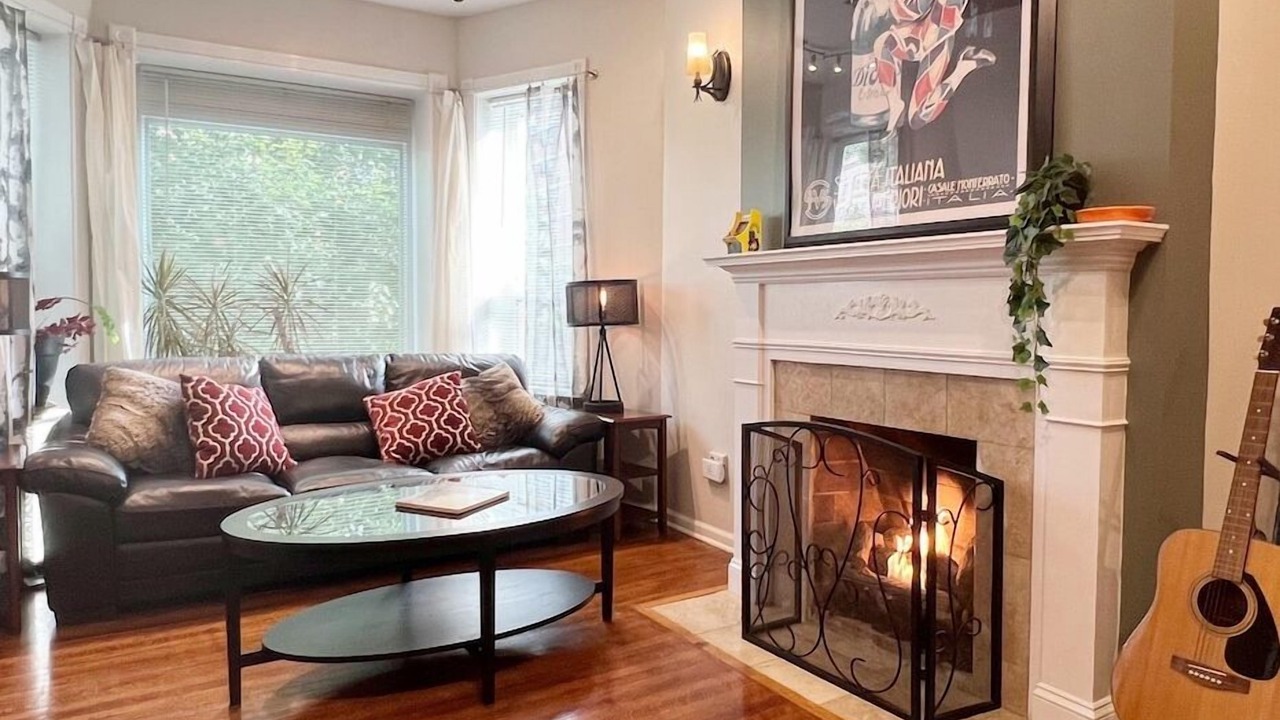 Photo of Livingroom in Near West Side