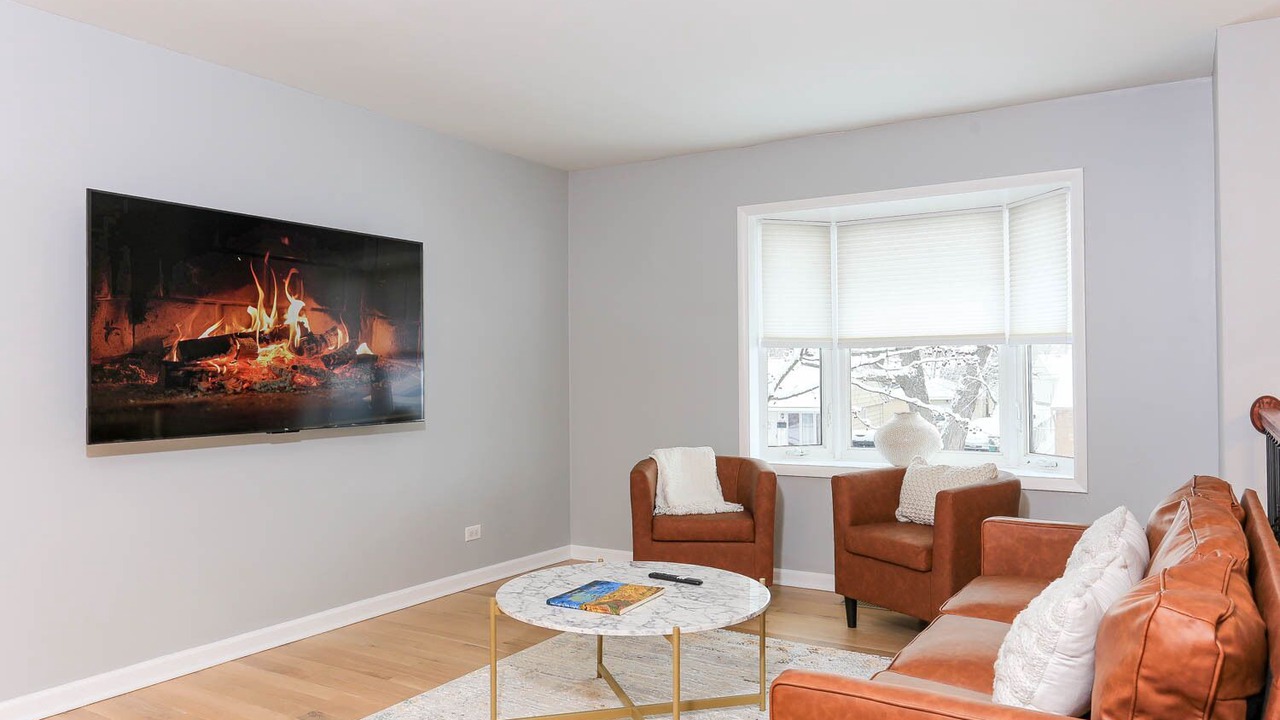 Photo of Livingroom in Romeoville