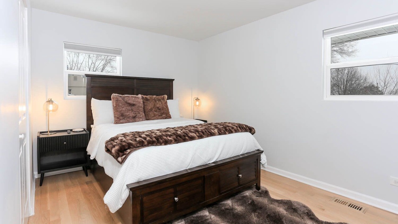 Photo of Bedroom in Romeoville
