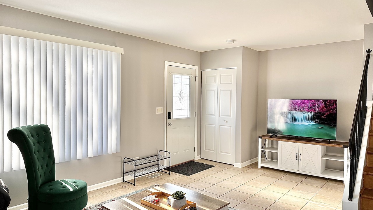Photo of Livingroom in Fox Valley