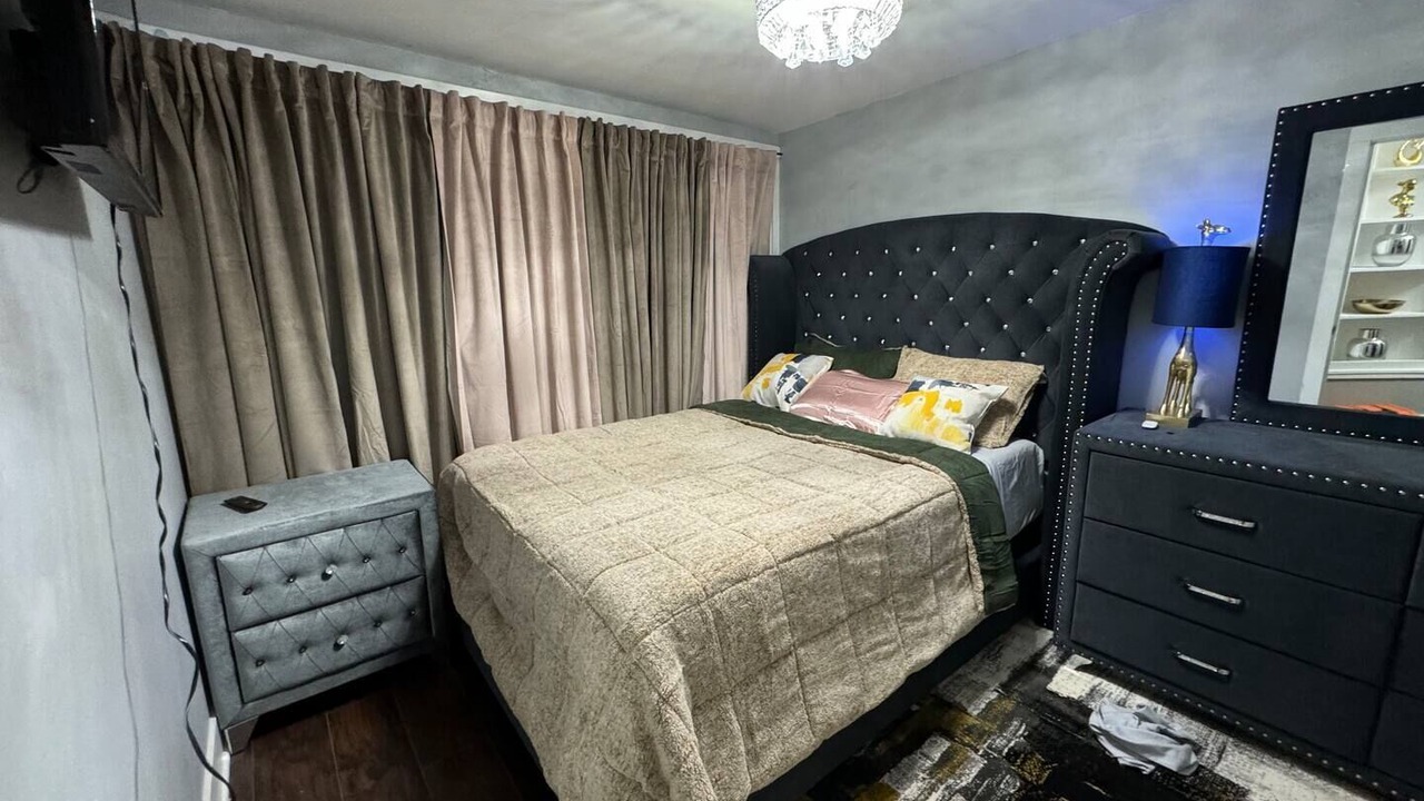 Photo of Bedroom in Bronzeville