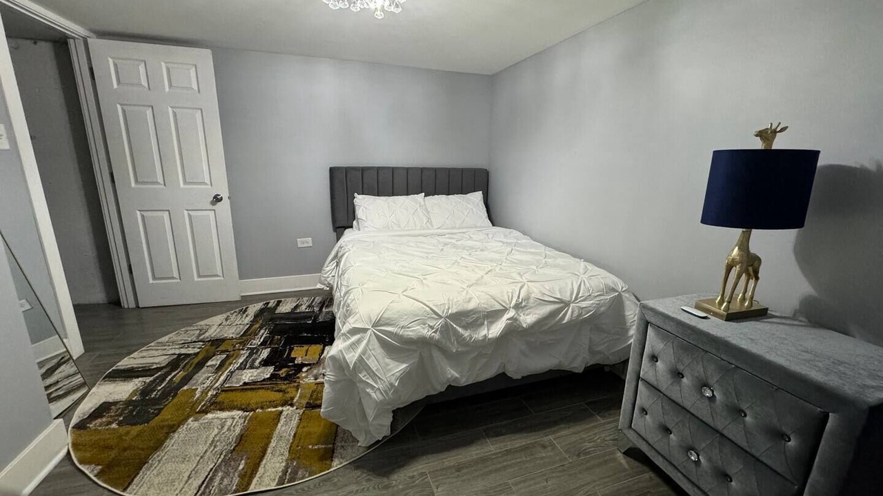 Photo of Bedroom in Bronzeville