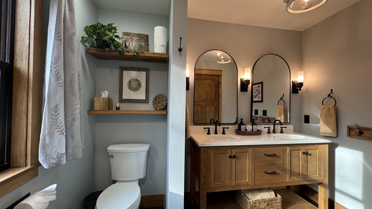 Photo of Bathroom in Carbondale