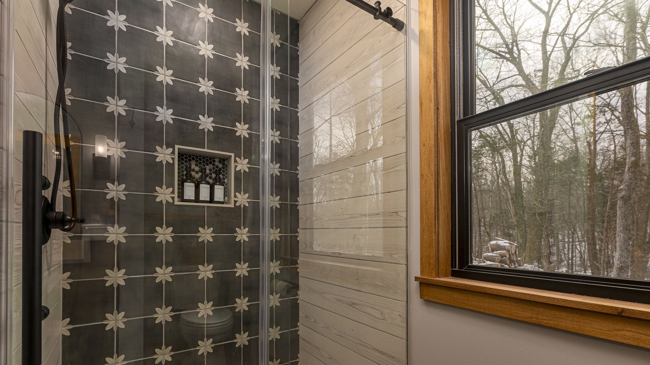 Photo of Bathroom in Carbondale