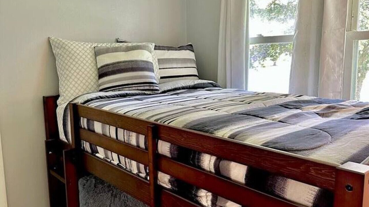 Photo of Bedroom in Orange Prairie