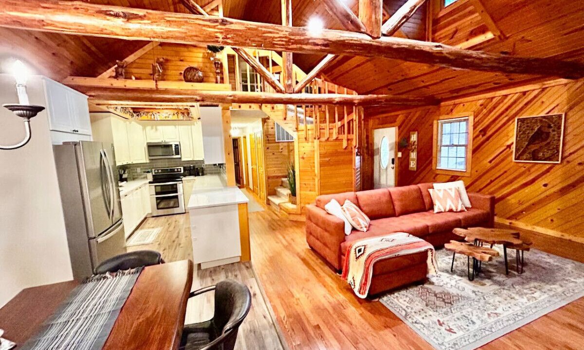Photo of Livingroom in Carterville