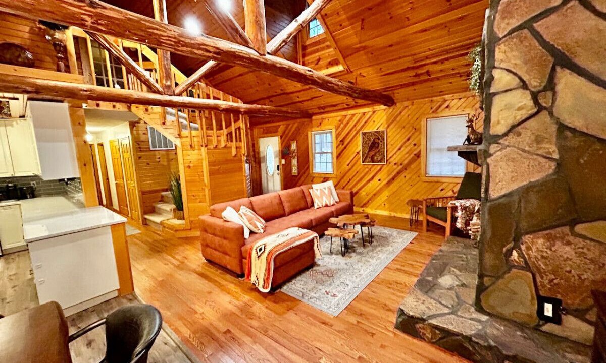 Photo of Livingroom in Carterville