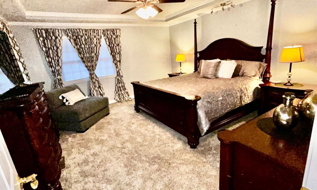 Photo of Bedroom in Carterville