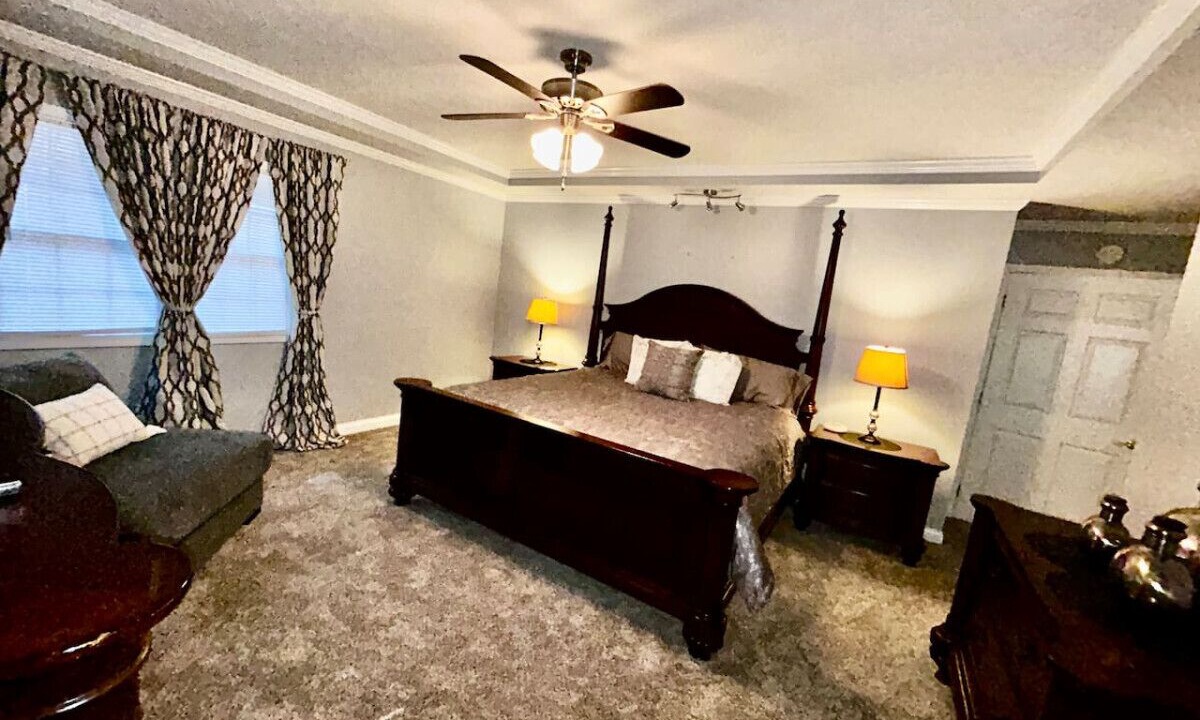 Photo of Bedroom in Carterville