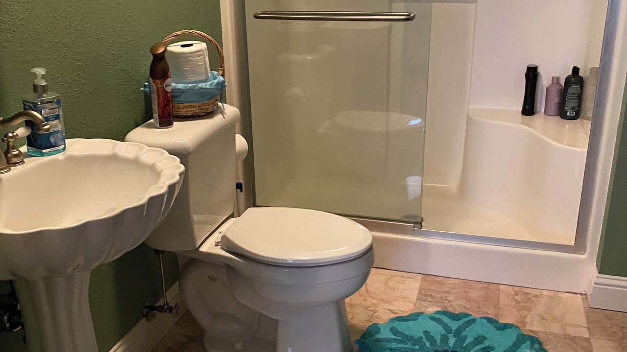 Photo of Bathroom in Herod