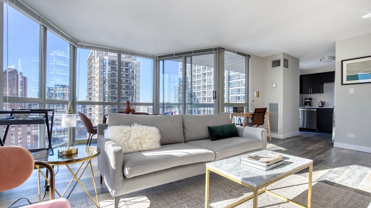 Photo of Livingroom in Rush and Division