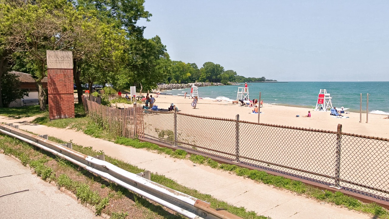 Photo of Others in Rogers Park