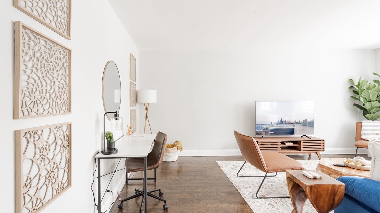Photo of Livingroom in Rogers Park