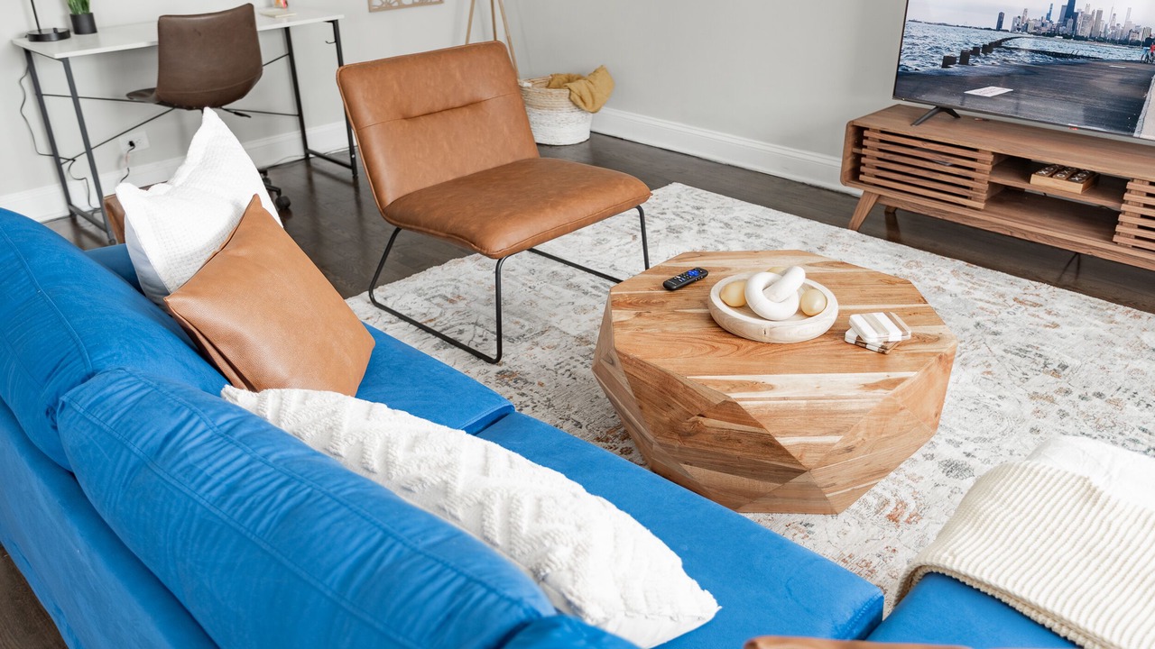 Photo of Livingroom in Rogers Park